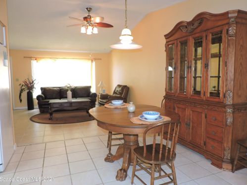 1570 Yorktown Ave, Titusville FL  32796-1532 exterior