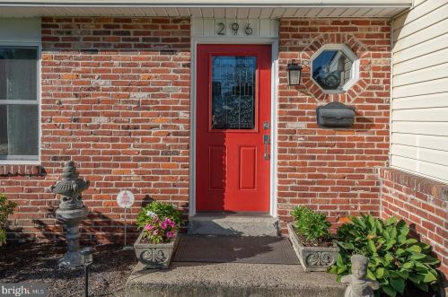 296 Waverly Rd, Southampton PA  18966-3353 exterior