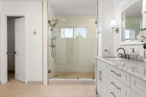 5 Lafayette Ct, Manhattan Beach CA  90266-7212 exterior