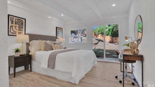 131 Carlisle Way, Benicia CA  94510-1616 exterior