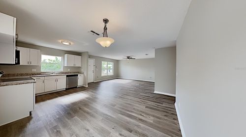 919 18th St, Saint Petersburg, FL 33713-7141