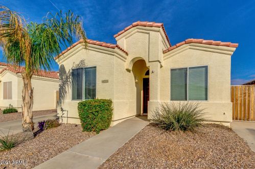 123 Drexel St, Mesa, AZ 85207-8053
