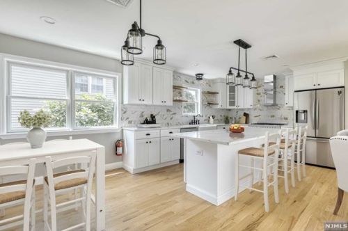 441 Northern Pkwy, Ridgewood NJ  07450-1720 exterior