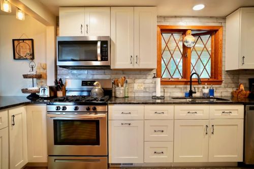 6 Abbott Ln, Ossipee NH  03864-7101 exterior
