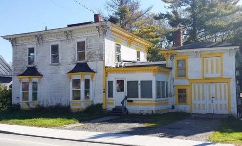 48 Province St, Richford, VT 05476-1220