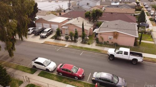 5922 Gardenia Ave, Long Beach, CA 90805-4210
