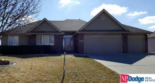 17113 Oakmont Dr, Omaha, NE 68136-4061
