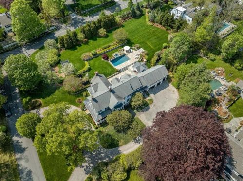 1 Parley Ln, Ridgefield, CT 06877-4903