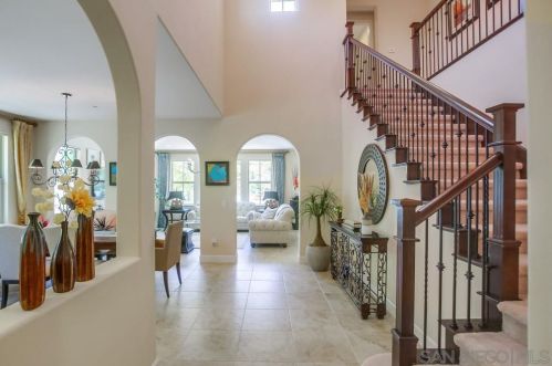 6377 Quail Run St, San Diego, CA 92130-5746