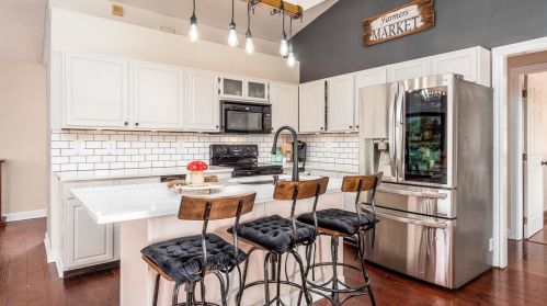 21 Buckeye Blvd, Pataskala, OH 43062-8465
