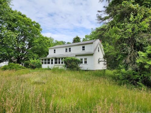1448 Ellington Rd, Wapping, CT 06074-2603