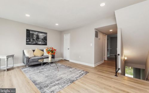 3442 Beale Ct, Woodbridge VA  22193-1702 exterior