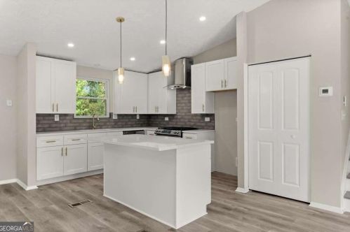4992 Stone Trce, Stone Mountain GA  30083-6008 exterior
