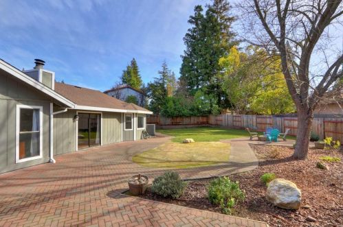 110 Spring Water Way, Folsom CA  95630-2073 exterior