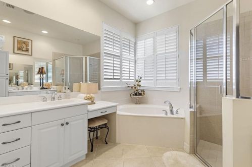 5100 Post Oak Ln, Naples FL  34105-4526 exterior