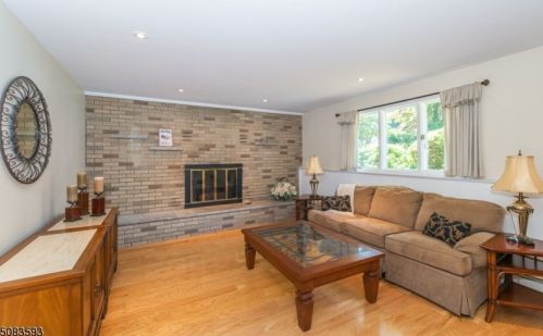 543 Rifle Camp Rd, West Paterson NJ  07424-3103 exterior