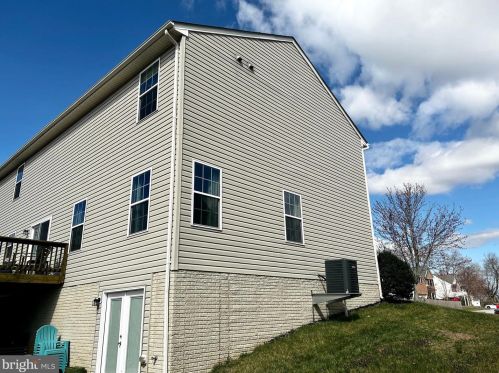 148 Killian Ln, Charles Town WV  25414-4939 exterior