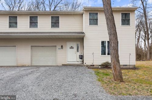 635 Victoria Dr, Upton, PA 17225-8477