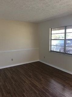 693 Heather St, Fort Pierce, FL 34983-8778