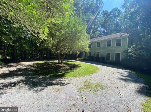 4 Dowlin Forge Rd, Downingtown, PA 19335-1424