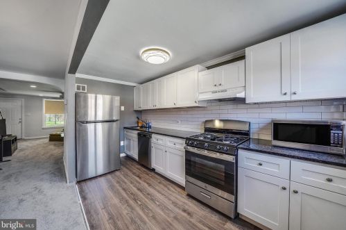 209 Bannockburn Ave, Prospectville PA 19002-5806 exterior