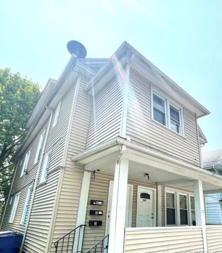 260 Pine St, Waterbury CT  06710-1713 exterior