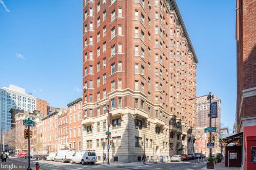 250 13th St, Philadelphia PA  19107-5615 exterior