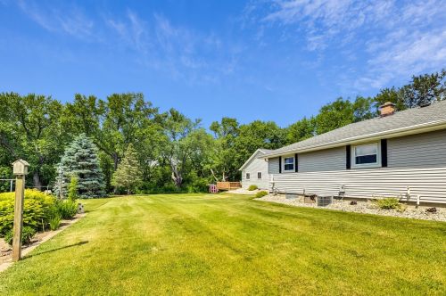 25206 Kickapoo Dr, Kansasville WI  53139-9708 exterior