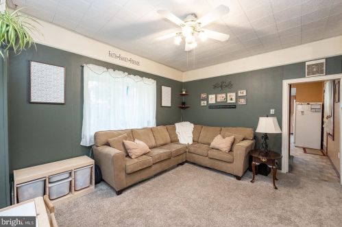 672 Manatawny St, Pottstown PA  19464-9407 exterior