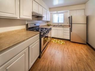 5778 Brockton Ct, Indianapolis IN  46220-5440 exterior