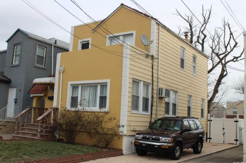 134-35 230th St, Jamaica, NY 11413-2106