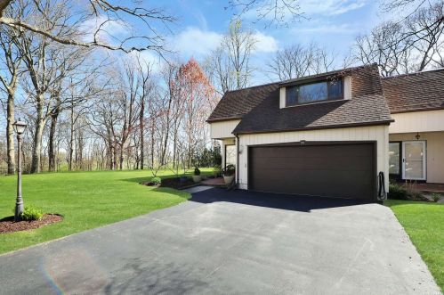 24 Cedar Ln, Muttontown, NY 11545-1701