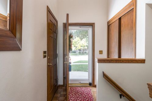 1715 Brentwood Dr, Oshkosh, WI 54904-8303