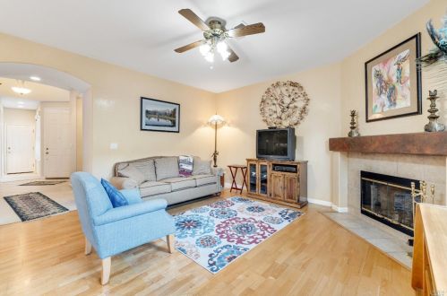 1409 Birdie Dr, Windsor CA  95492-8717 exterior