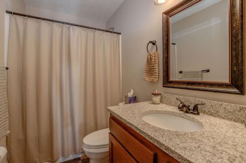 210 Allen St, Franklin OH  45005-2106 exterior