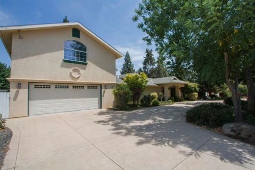 690 De Wolf Ave, Fresno, CA 93737-9713