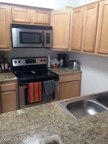 941 Euclid Ave, Tucson, AZ 85719-4862
