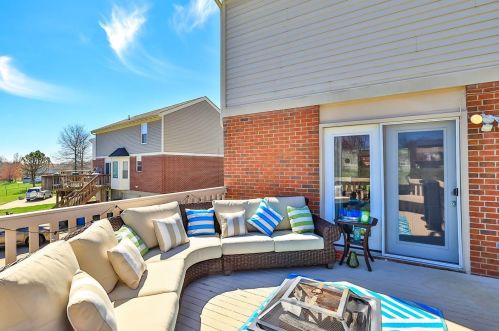 7549 Valley Watch Dr, Florence KY  41042-8004 exterior