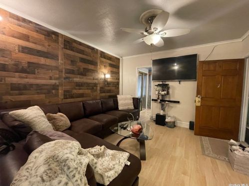 89-22 168th Pl, Jamaica, NY 11432-1912