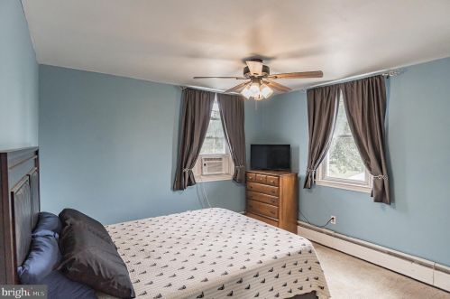 1833 Powell St, Norristown PA  19401-3025 exterior