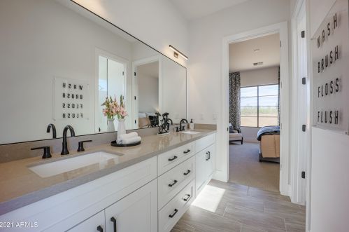 39383 29 Ave, Phoenix AZ 85009-5712 exterior