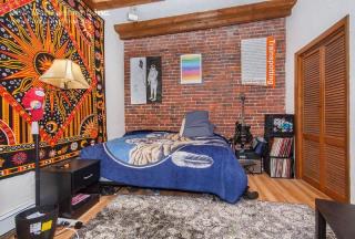 28 Saint Marys Ct, Brookline MA  02446-4037 exterior