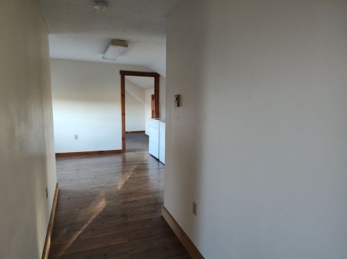1273 1 Nh Tpke, Northwood NH  03261-3408 exterior