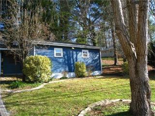 1944 Haywood Rd, Hendersonville, NC 28791-1914