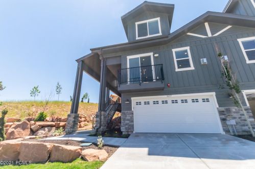 3364 Santa Fe Rd, Park City, UT 84098-4624