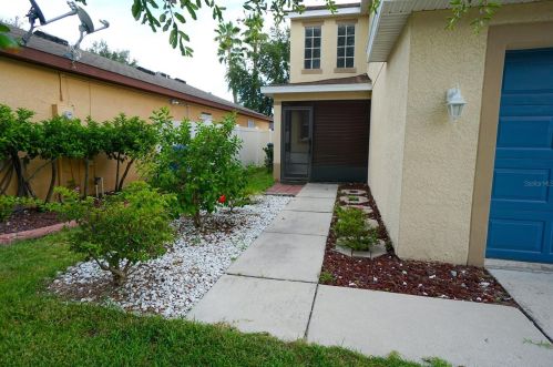 11385 Cocoa Beach Dr, Riverview FL  33569-2951 exterior