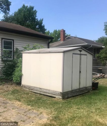 271 County Rd C2, Saint Paul MN 55113-2445 exterior