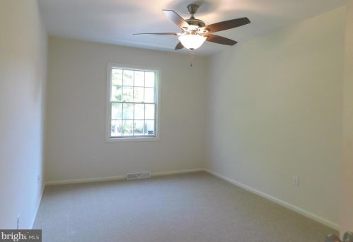 1430 Woodmill Dr, Dover DE  19904-8206 exterior