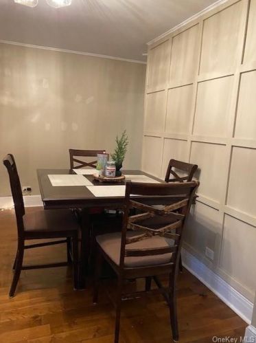 18 Haseco Ave, Rye Brook NY  10573-3906 exterior