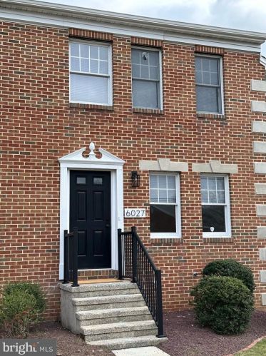 6027 Meade Ct, Harrisburg PA  17112-8546 exterior